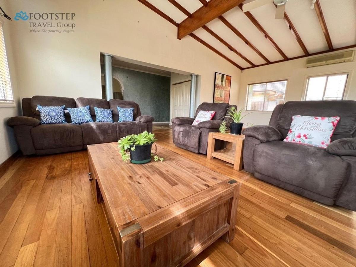 Cosy 4Br Home 15 Minutes Away From Melbourne Airport St Albans Exterior foto