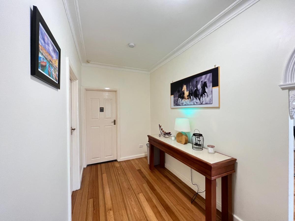 Cosy 4Br Home 15 Minutes Away From Melbourne Airport St Albans Exterior foto